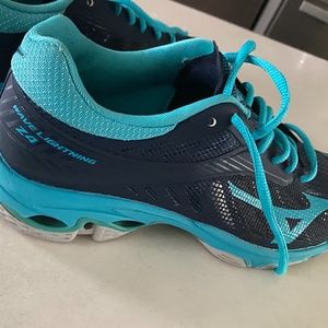 Mix una wave lightning Z4 shoe